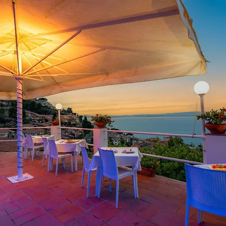 Szálloda Vittoria Porto Santo Stefano