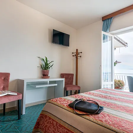 Vittoria Szálloda Porto Santo Stefano
